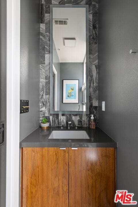 Photo - 140 S Gramercy Pl Unit 1