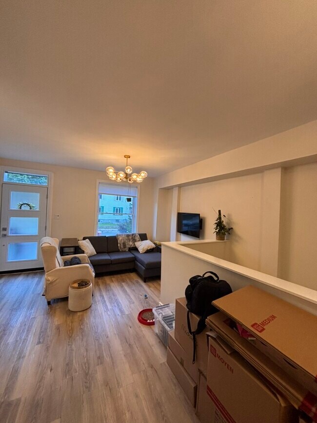Photo - 451 Sunnyside Ave