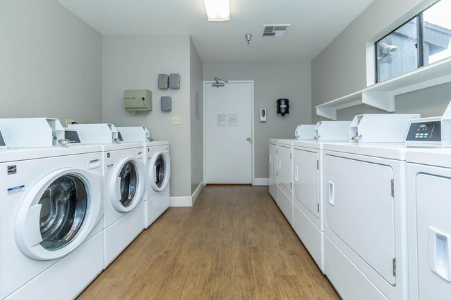 LAUNDRY FACILITY JUST A FEW STEPS AWAY