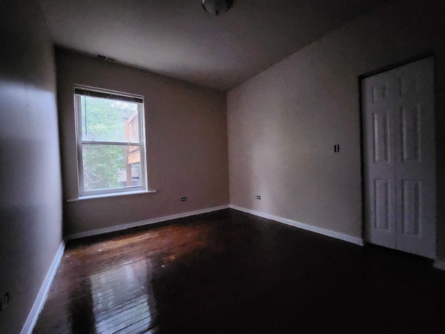 Photo - 7016 S Sangamon St