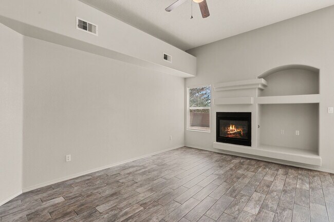 Photo - 8416 Magenta Rd NW