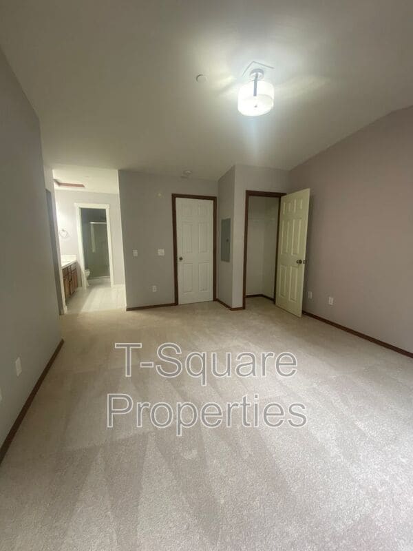 Photo - 21236 11th Dr SE