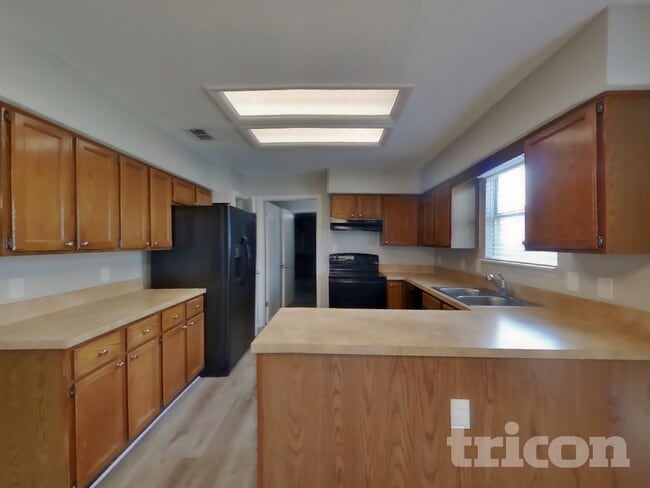 Photo - 6747 Long Meadow Cir S