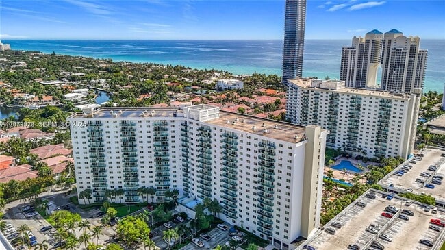 Photo - 19380 Collins Ave Unit 308