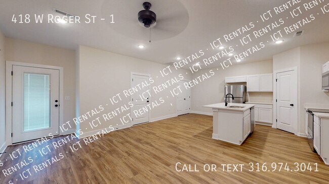 Photo - 418 W Roger St