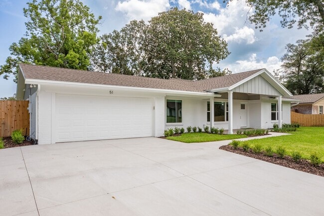 Photo - 51 Fairway Ln