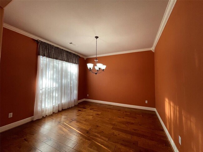 Photo - 2504 Avenue N