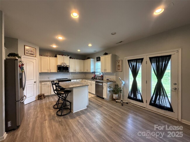 Photo - 10426 Kempsford Dr House