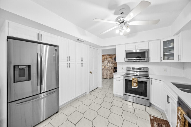 Photo - 1742 W Terrace Dr