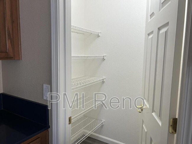 Photo - 9000 Mahon Dr