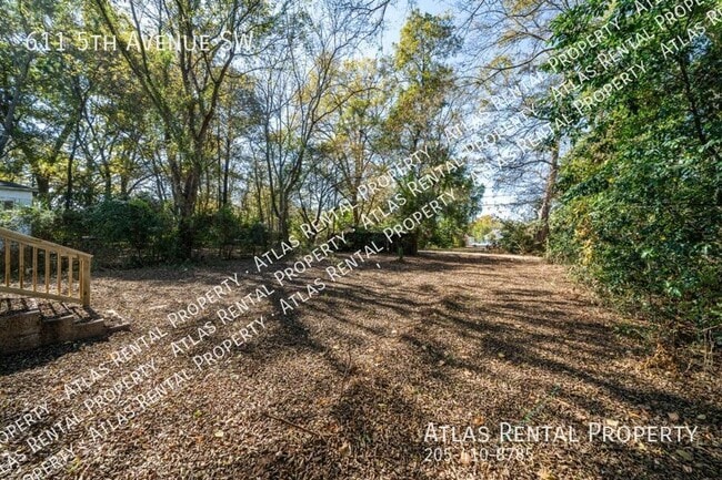 Photo - 611 5th Ave SW