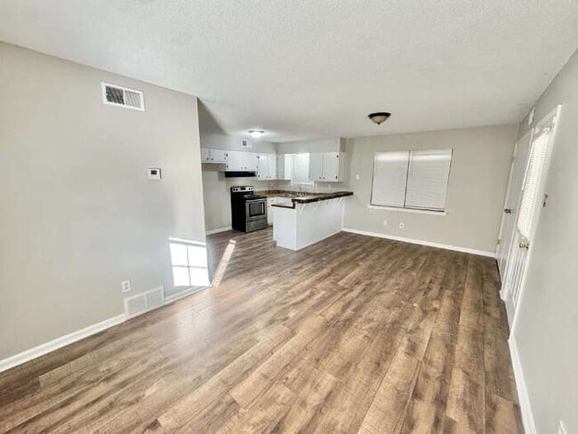 Photo - 5176 Braden Dr