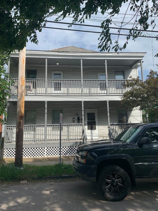 Building Photo - 76 Hyde St Unit 1 Rental