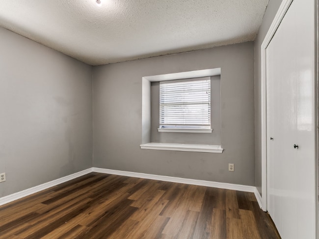 Photo - 6428 N Harvard Ave