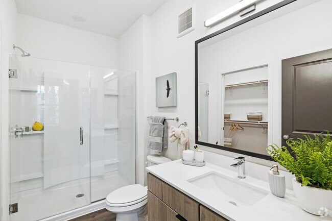 2BR, 2BA - 1,075SF - Primary Bathroom
