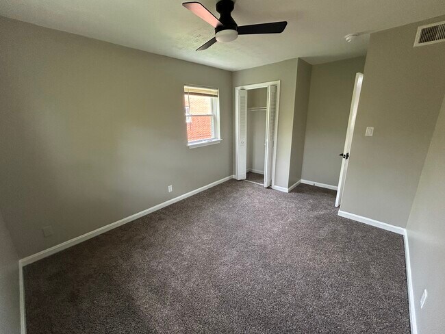 Photo - 3710 Noblitt Dr Unit 3