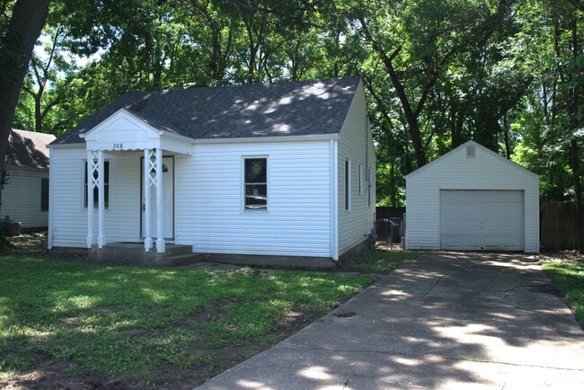 Photo - Great 2 Bed 1 Bath House!