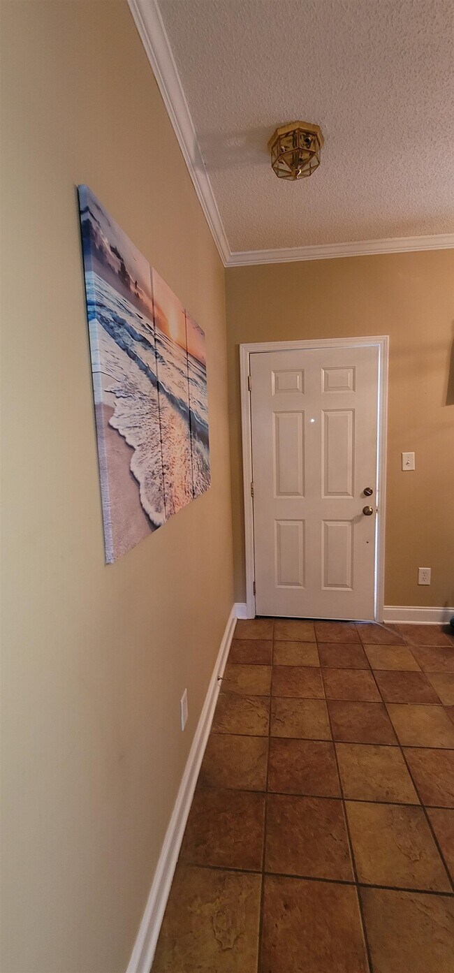 Photo - 1100 Commons Blvd