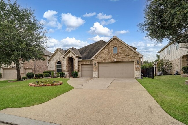 Photo - 102 N Victoriana Cir