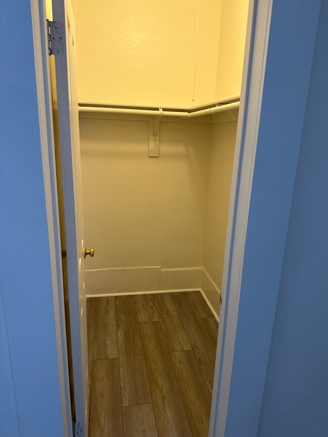 Photo - 504 Matheson St Unidad 5