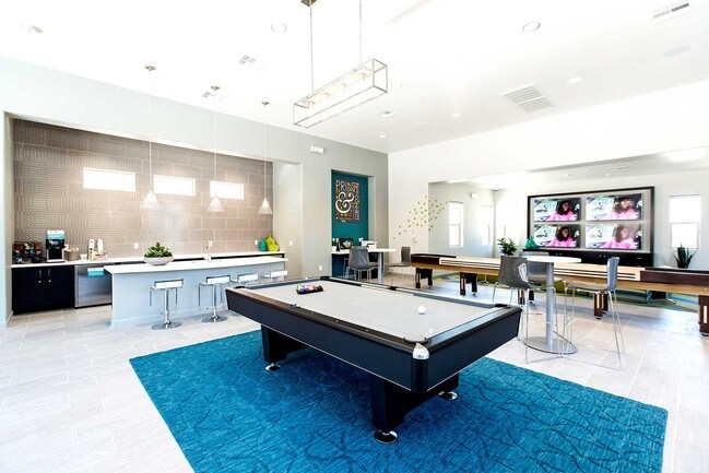 SOLANA APARTMENT HOMES