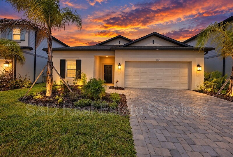5507 Freesia Dr