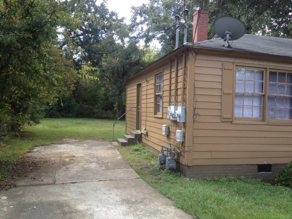 Photo - ***UPCOMING**2 Bedroom / 1.5 Bathroom Duplex for Rent in Columbus, GA***