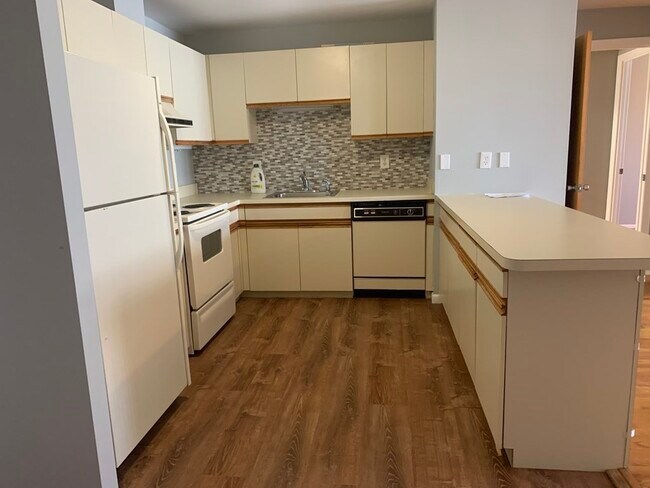 Photo - 1 Carey Cir Unidad 212