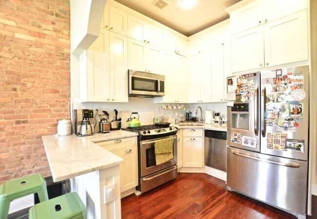 Photo - 382 Greene Ave Unit 3