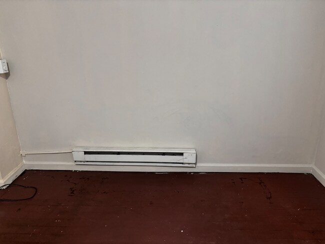 3xx 1st Ave