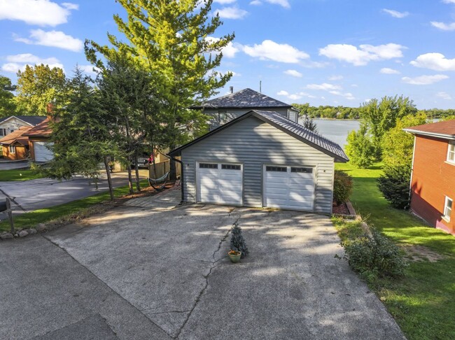 Building Photo - 25678 W Long Beach Dr