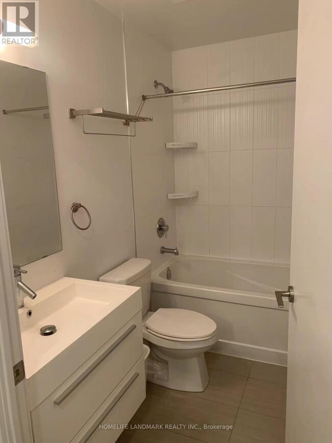 Photo - 297 College St Unit 727