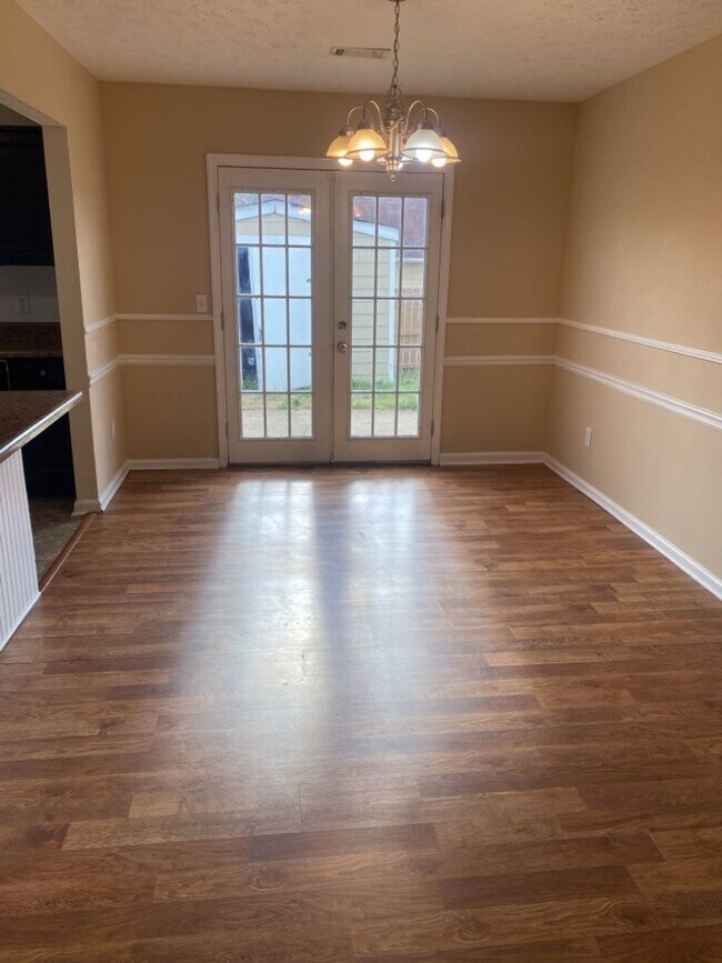 Photo - 5798 Stoneridge Drive- North Columbus