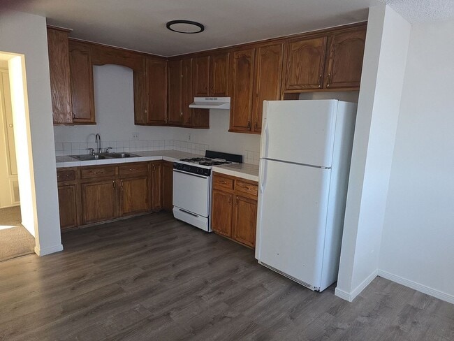 Photo - LOVELY & SPACIOUS 2 BEDROOM PENTHOUSE CONDOMINIUM