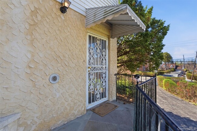 Photo - 166 Park Hill Ave Unit 1