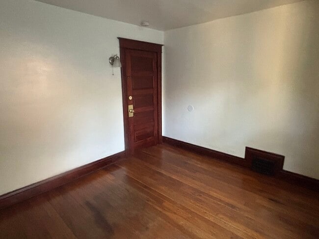 Photo - 739 Minor Ave