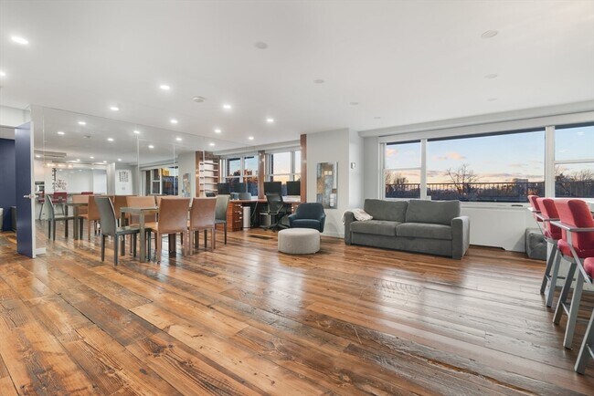 Photo - 151 Tremont St Unit 6F