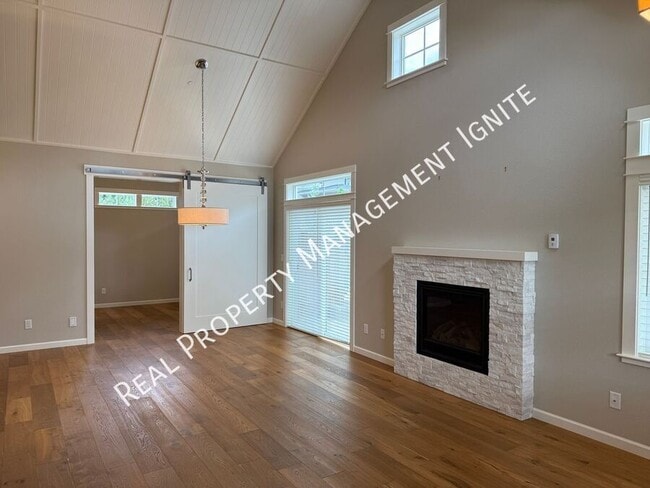 Photo - 2439 NW Drouillard Ave