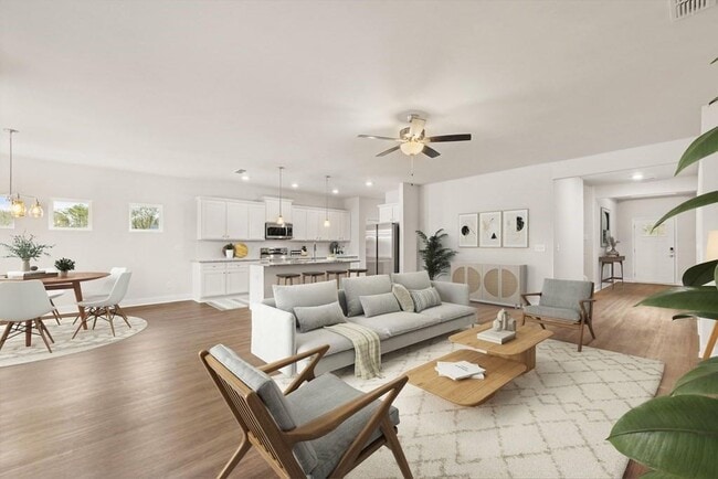 Photo - 488 Amherst Way