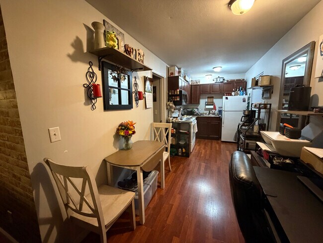 53 W Main St Unit 5