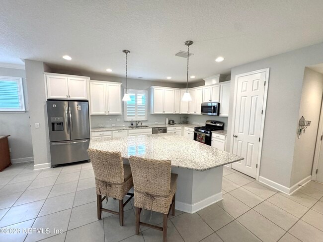 118 Forestview Ln