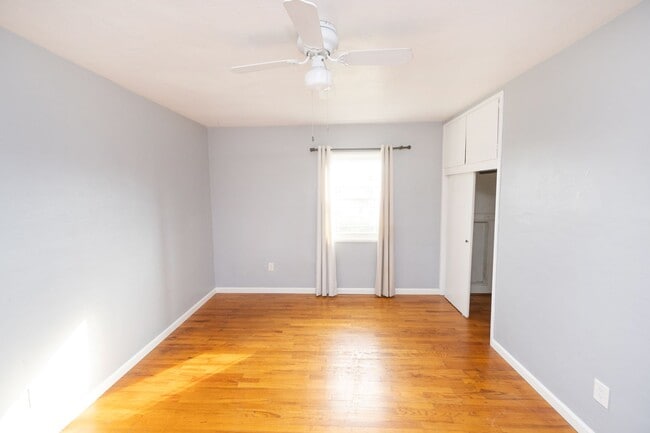 Photo - Single Family Home - 3BR/1BA - Large Yard