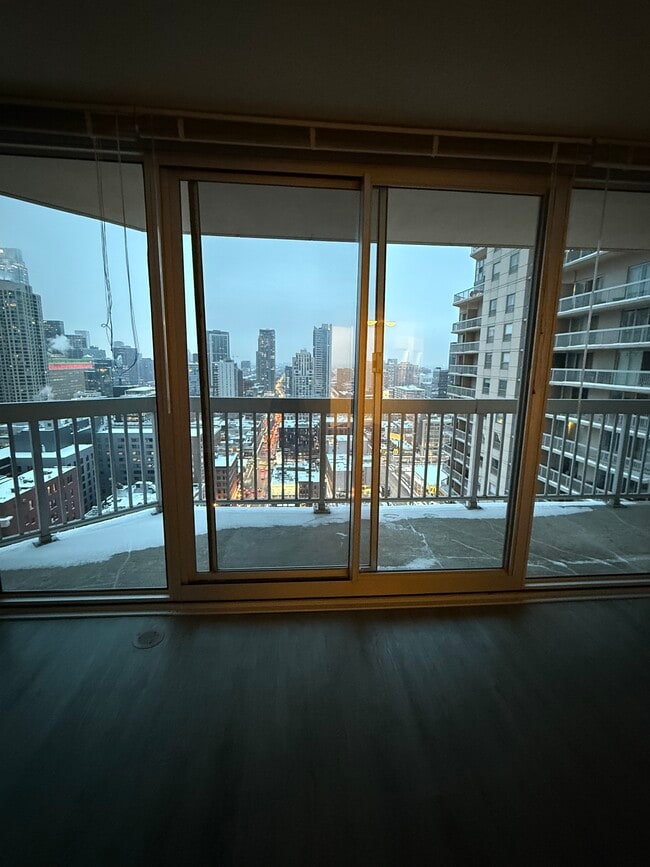 Photo - 544 N State St