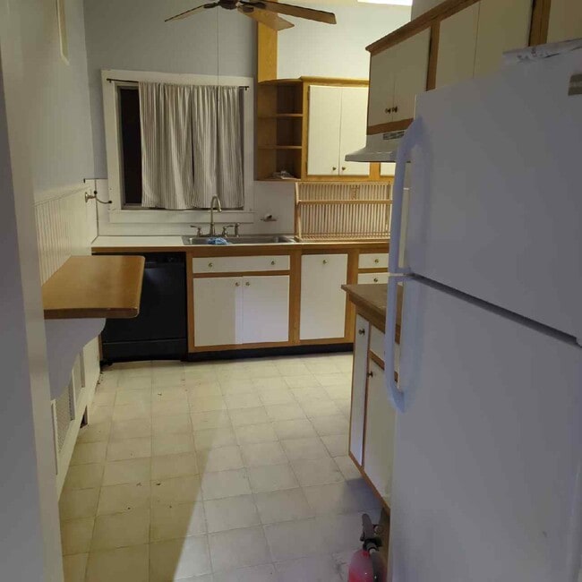 Photo - 221 N Broad St Unit 2