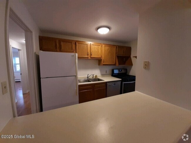 Building Photo - 2690 NY-43 Rental