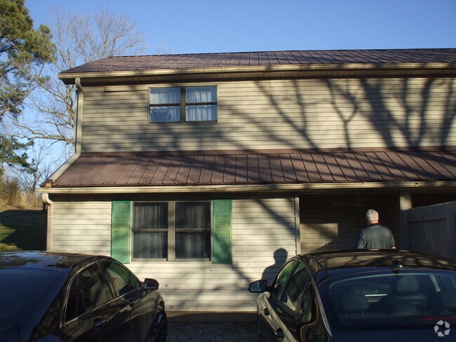 Building Photo - 167 Glen Hill Drive - Duplex Unit 167 Rental
