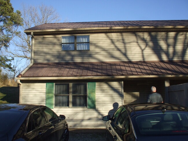 167 Glen Hill Drive - Duplex - 167 Glen Hill Drive - Duplex Condo Unit 167