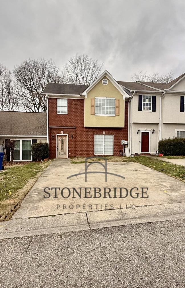 Building Photo - 3 bed, 2.5 bath townhome in Alabaster