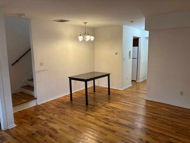 183 Livingston Pl