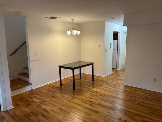 Photo - 183 Livingston Pl